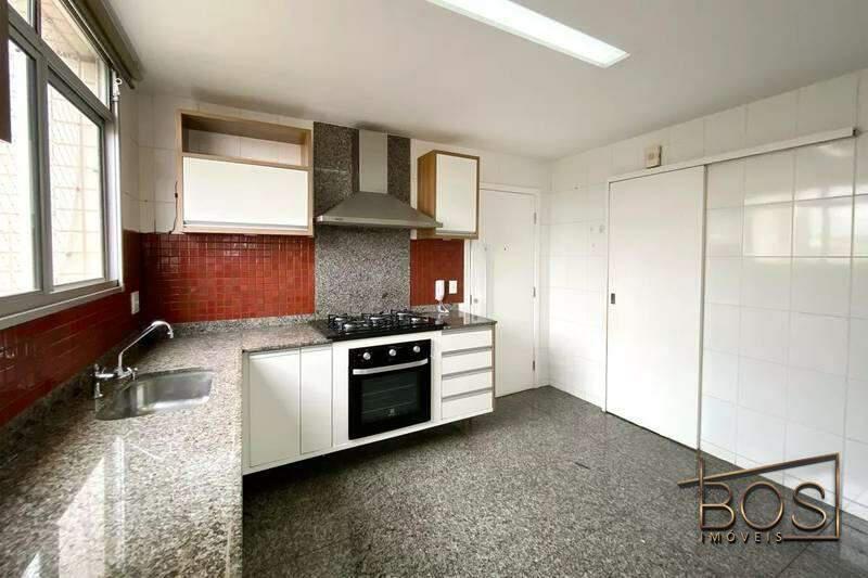 Apartamento, Sagrada Família, 4 Quartos, 2 Vagas, 1 Suíte