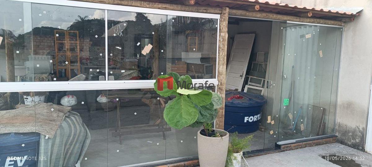 Casa, Conjunto Califórnia, 3 Quartos, 2 Vagas, 1 Suíte