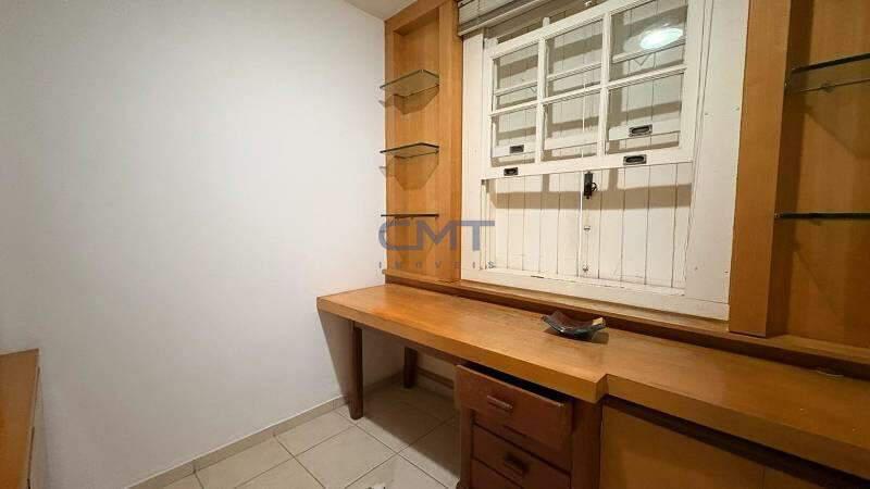 Casa, Vila Paris, 4 Quartos, 4 Vagas, 2 Suítes