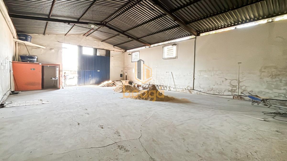 Galpão, Parque Turistas, 0 Quarto, 1 Vaga