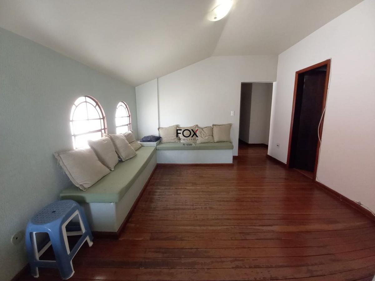 Casa, Santa Efigênia, 5 Quartos, 4 Vagas, 3 Suítes