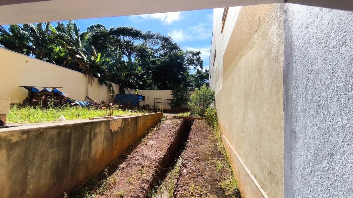 Prédio, Milionários, 0 Quarto, 40 Vagas