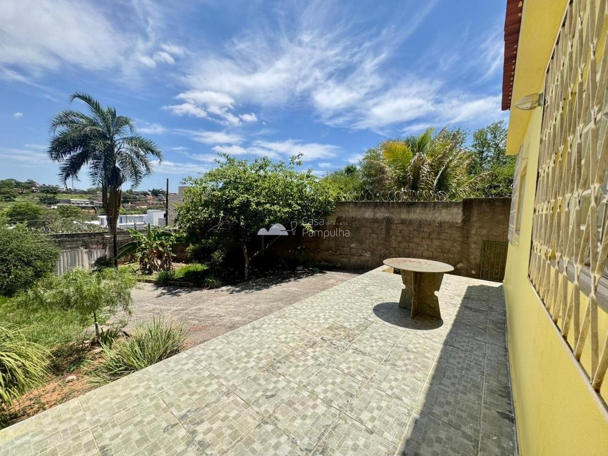 Casa, Céu Azul, 3 Quartos, 0 Vaga