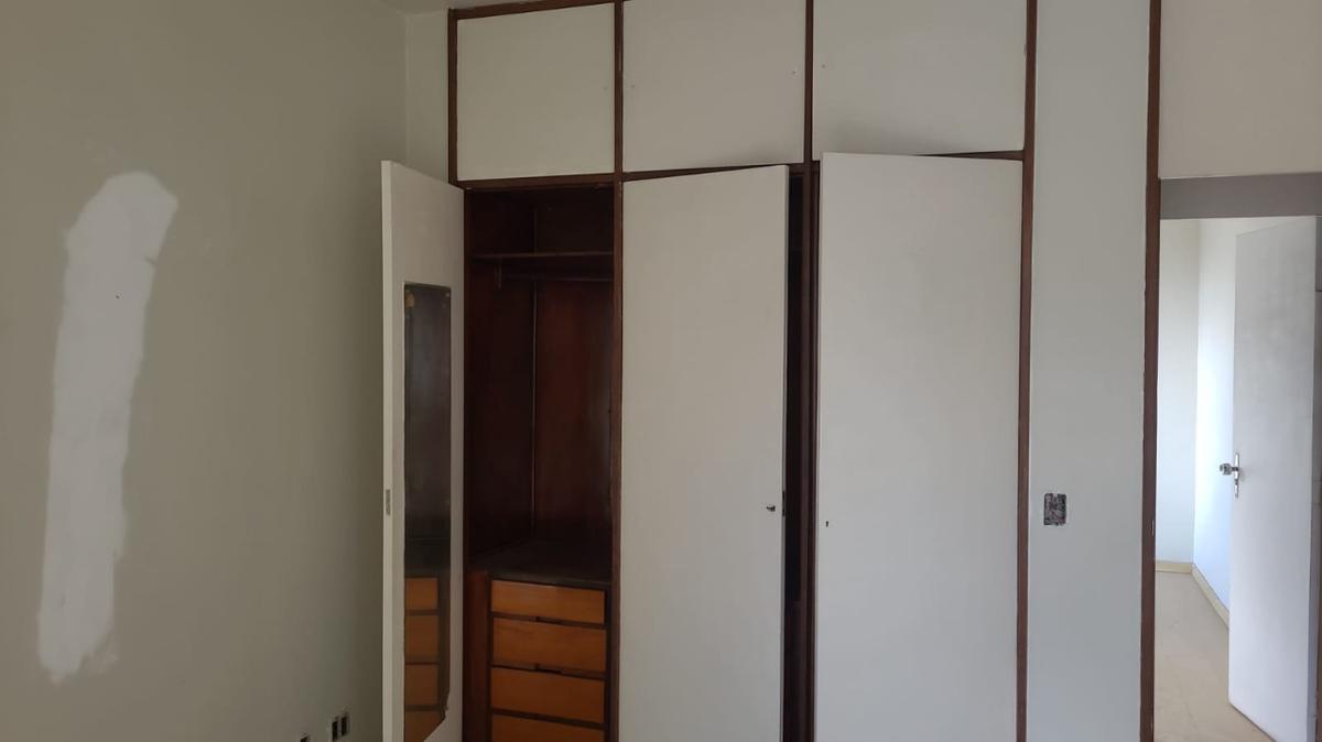 Casa Comercial, Barroca, 5 Quartos, 3 Vagas, 1 Suíte