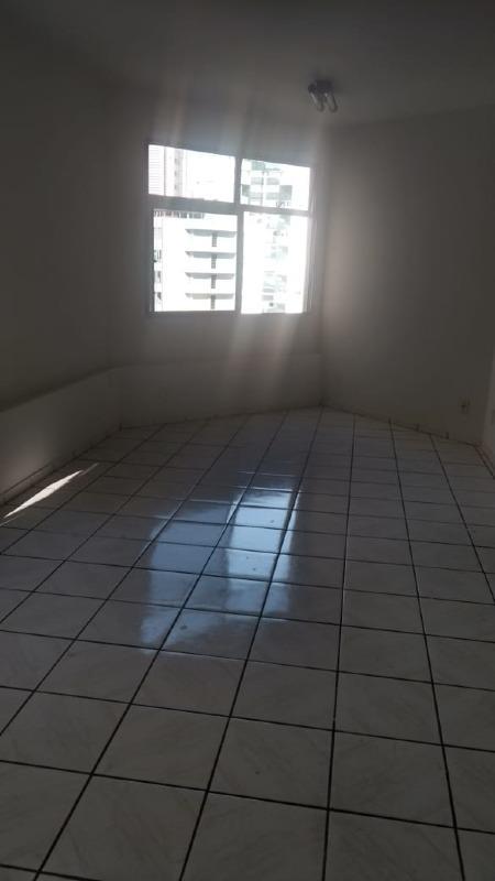 Sala, Lourdes, 1 Vaga