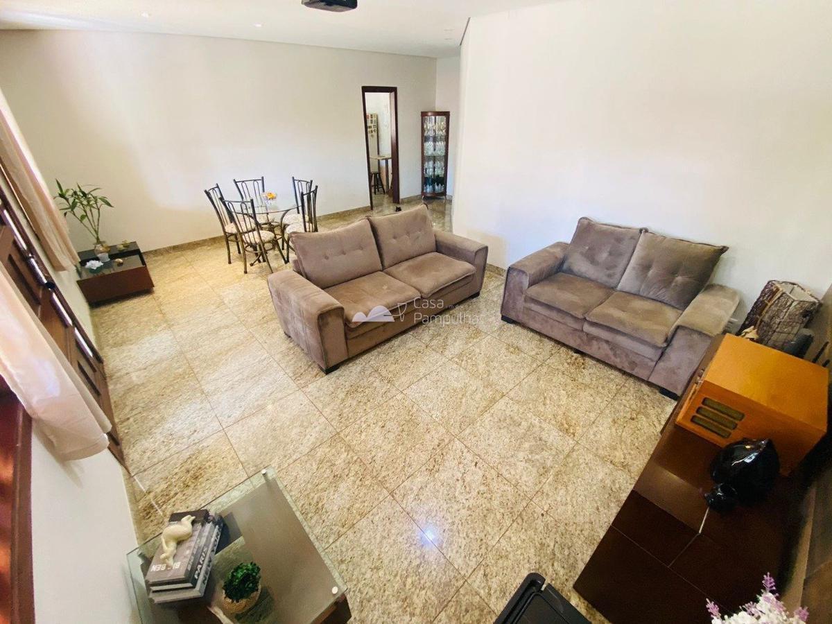 Casa, Trevo, 3 Quartos, 8 Vagas, 1 Suíte