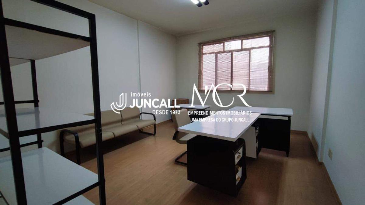 Sala, Centro