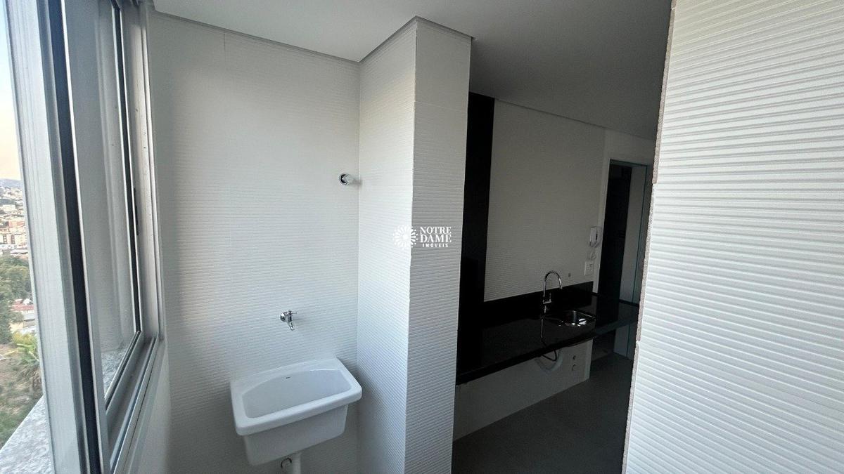 Apartamento, Sagrada Família, 3 Quartos, 2 Vagas, 1 Suíte