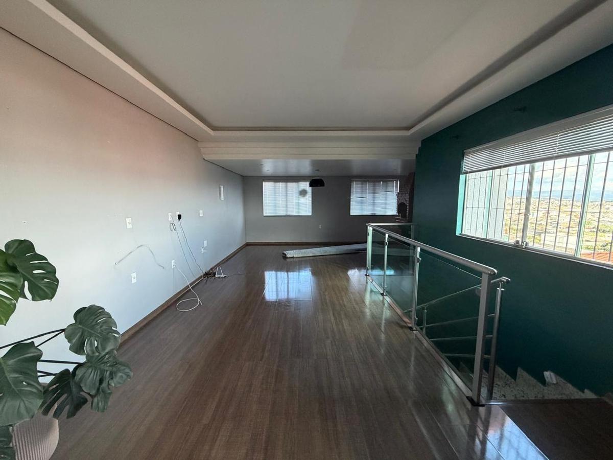 Casa, Tropical, 3 Quartos, 2 Vagas, 1 Suíte