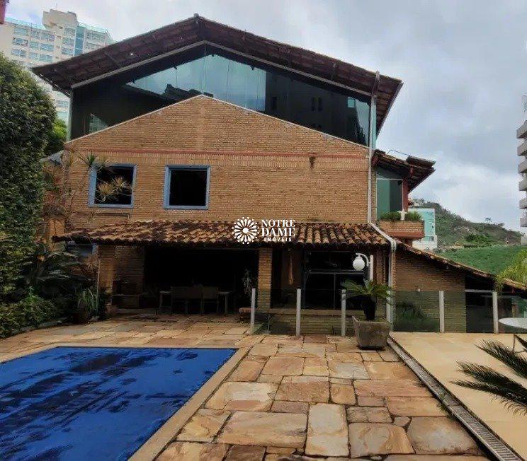 Casa, Santa Lúcia, 10 Quartos, 5 Vagas, 2 Suítes