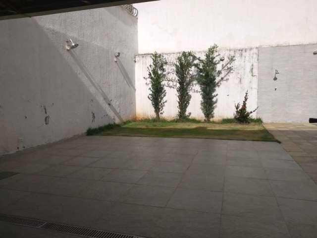 Casa, Cabral, 3 Quartos, 3 Vagas, 1 Suíte