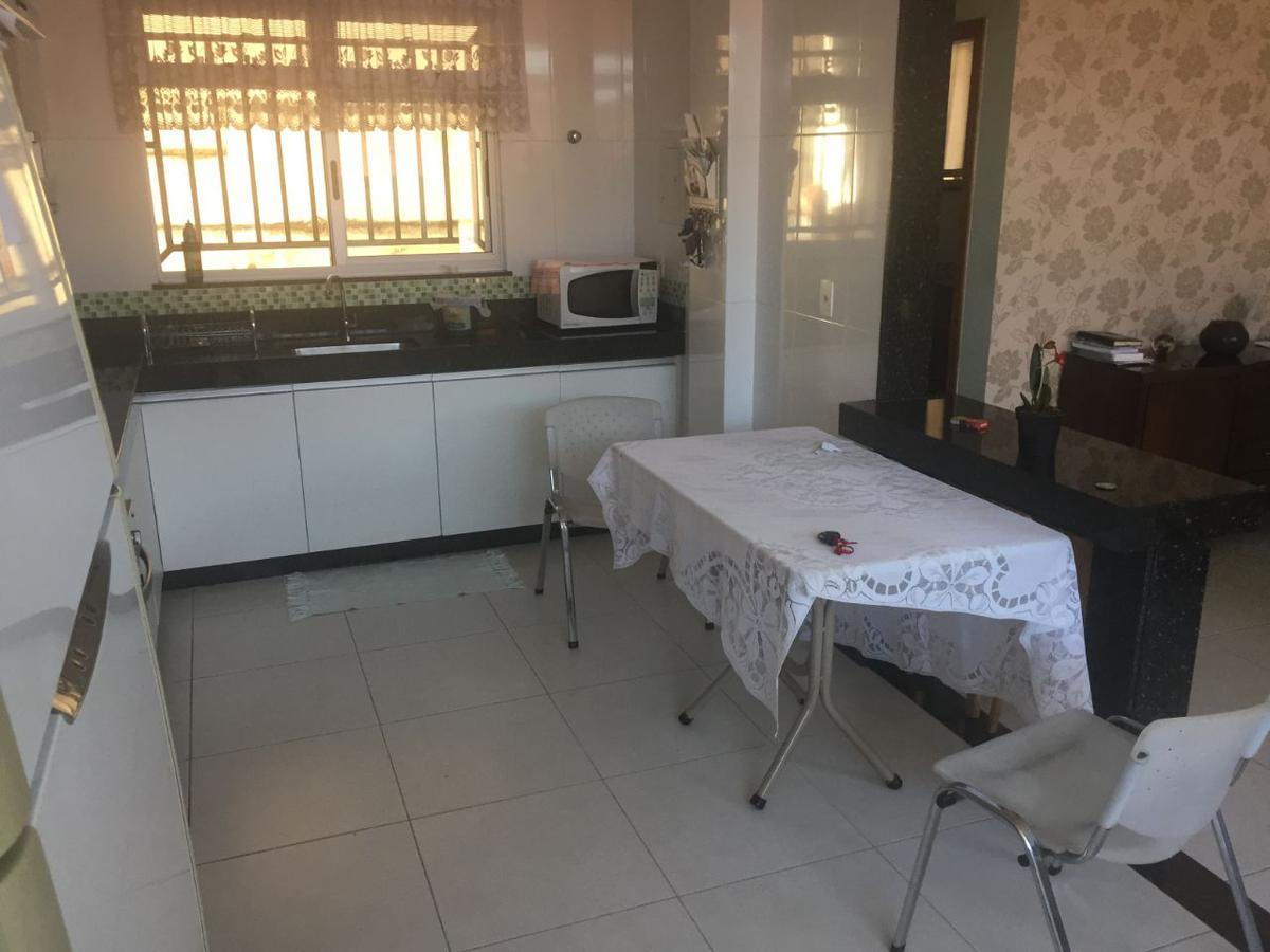 Casa, Coqueiros, 4 Quartos, 7 Vagas, 1 Suíte