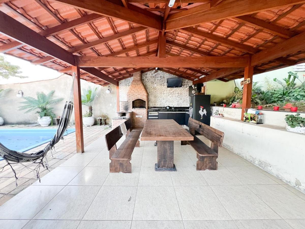 Casa, São Gotardo, 3 Quartos, 6 Vagas, 1 Suíte