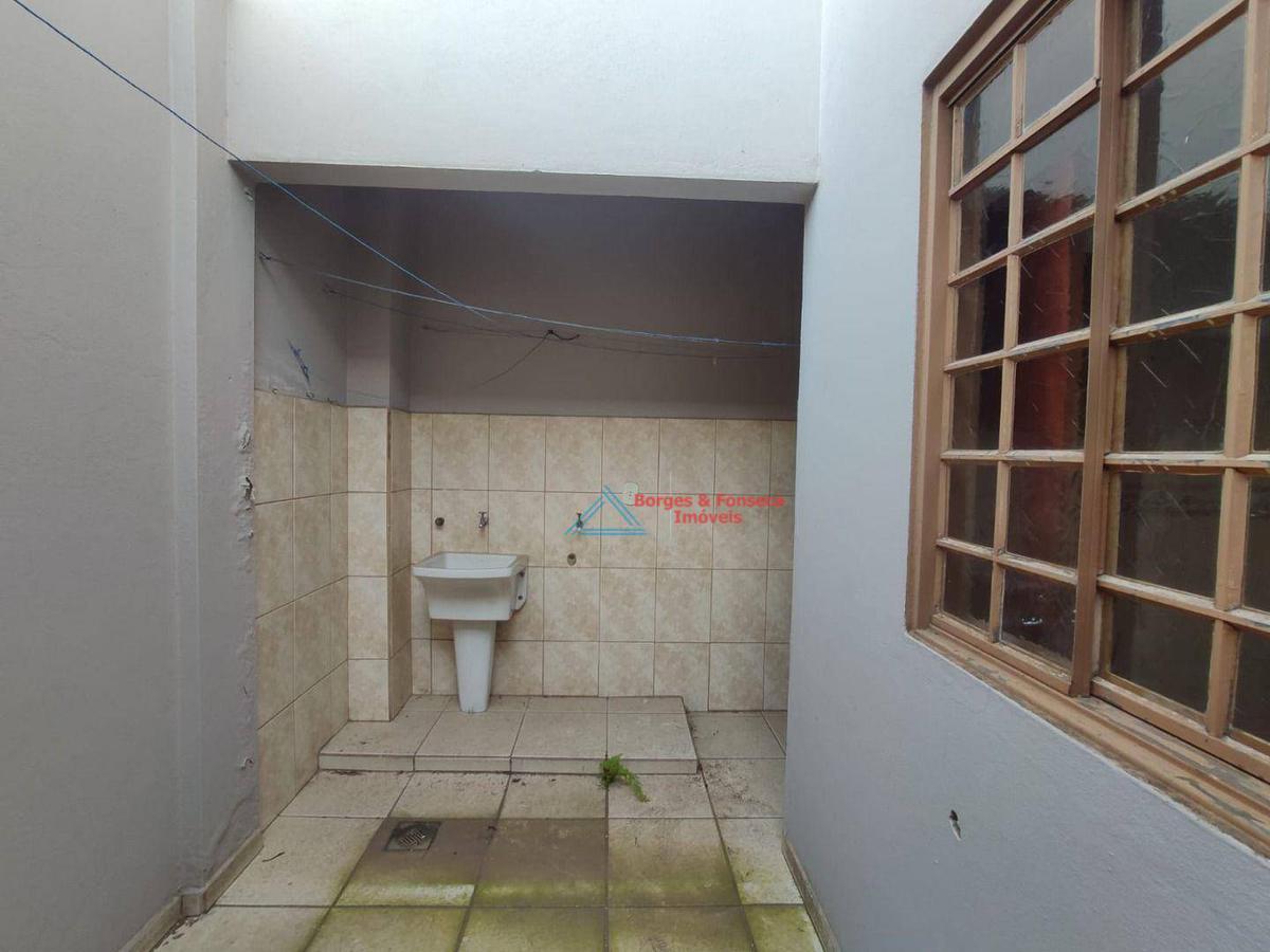 Prédio, Centro, 0 Quarto, 0 Vaga