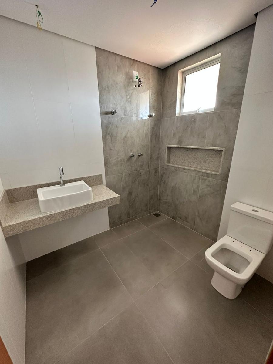 Apartamento, Serrano, 4 Quartos, 3 Vagas, 1 Suíte