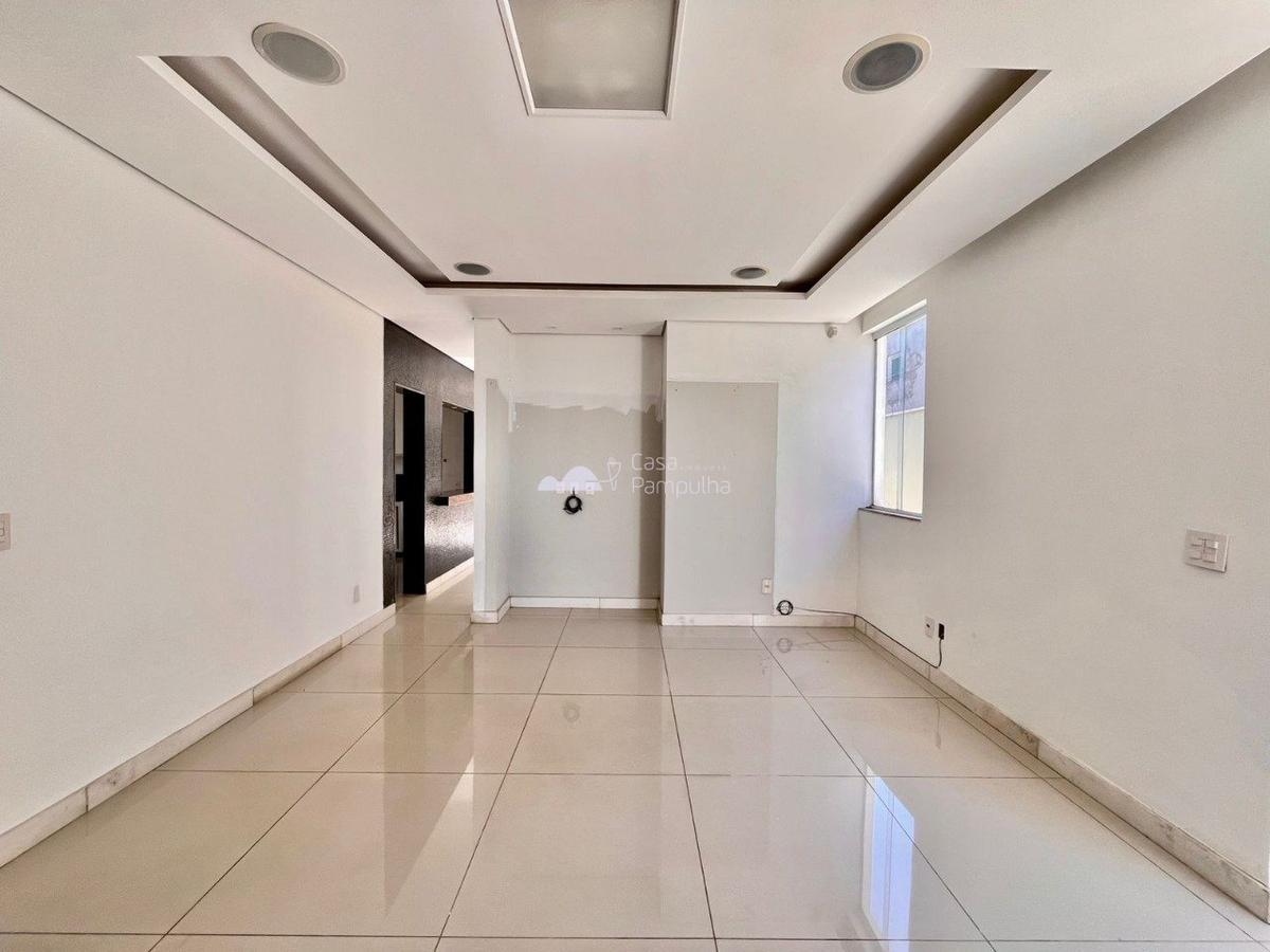 Casa, Trevo, 4 Quartos, 4 Vagas, 2 Suítes