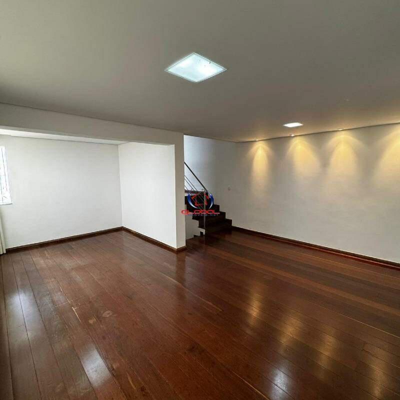 Casa, Ouro Preto, 4 Quartos, 4 Vagas, 1 Suíte