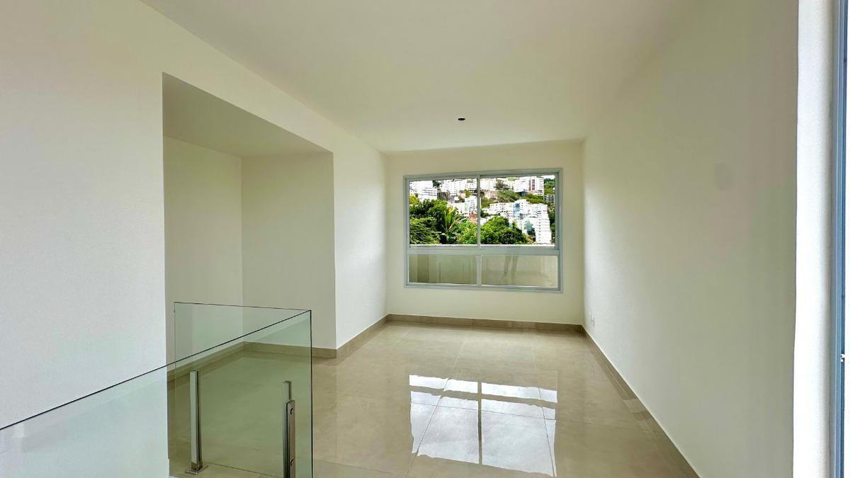 Cobertura, Santa Efigênia, 2 Quartos, 1 Vaga, 1 Suíte