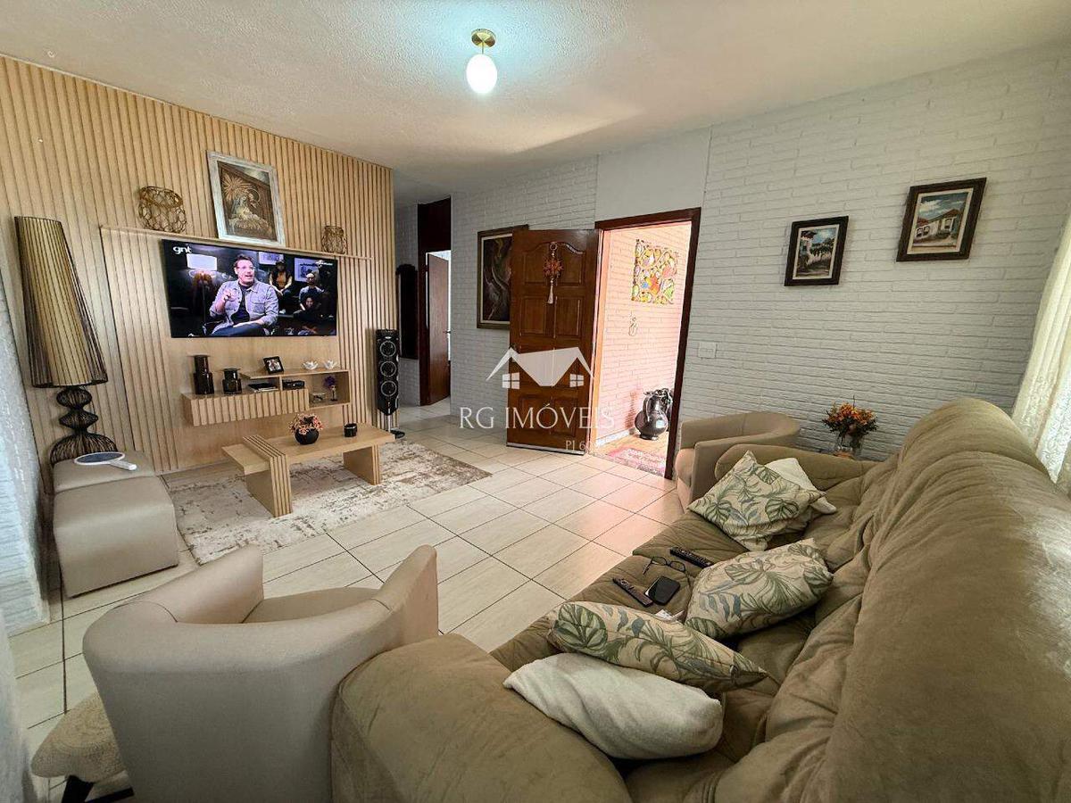 Casa, Tirol, 3 Quartos, 6 Vagas
