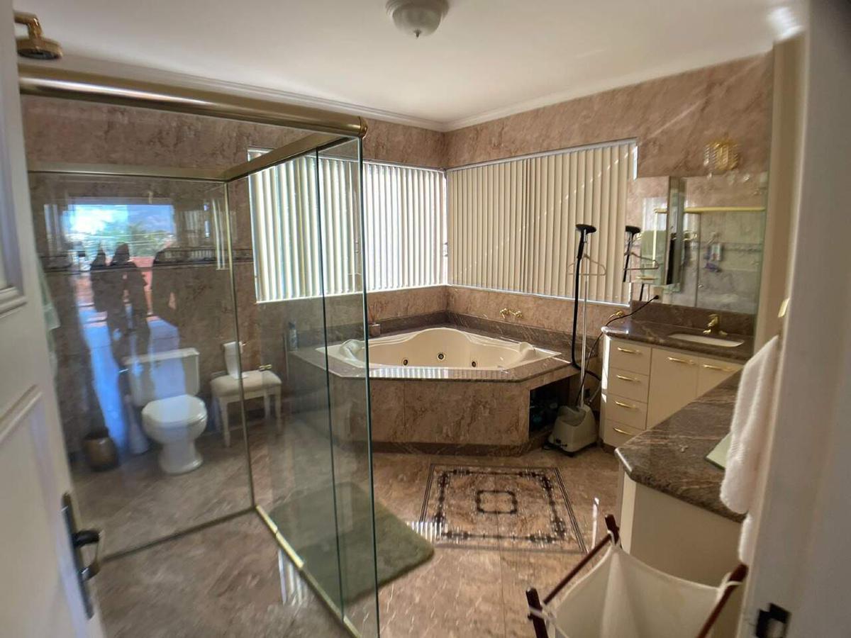 Casa, Planalto, 4 Quartos, 0 Vaga, 4 Suítes