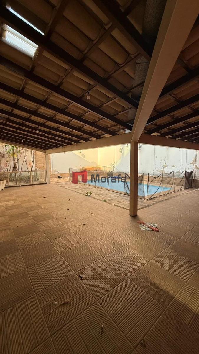 Casa, Castelo, 4 Quartos, 4 Vagas, 1 Suíte