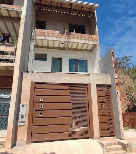 Casa, Córrego Alto, 3 Quartos, 2 Vagas, 1 Suíte