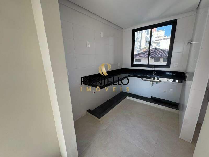 Apartamento, Serra, 2 Quartos, 2 Vagas, 1 Suíte