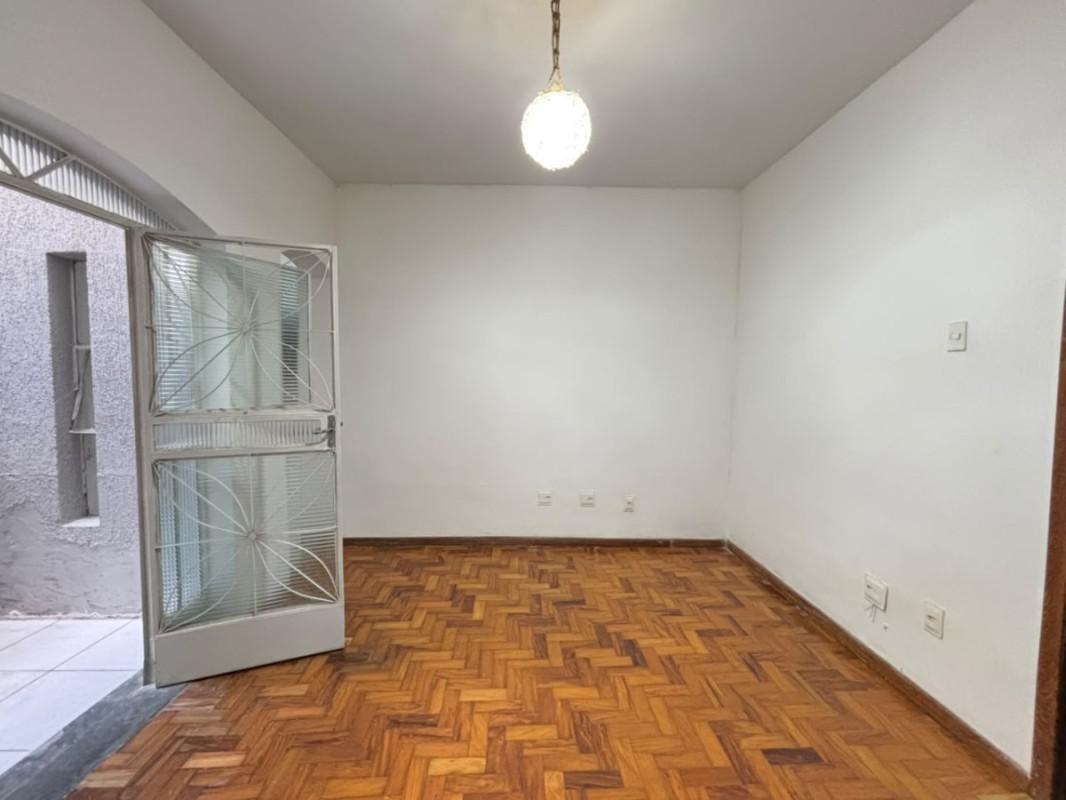 Apartamento, Sagrada Família, 2 Quartos, 1 Vaga