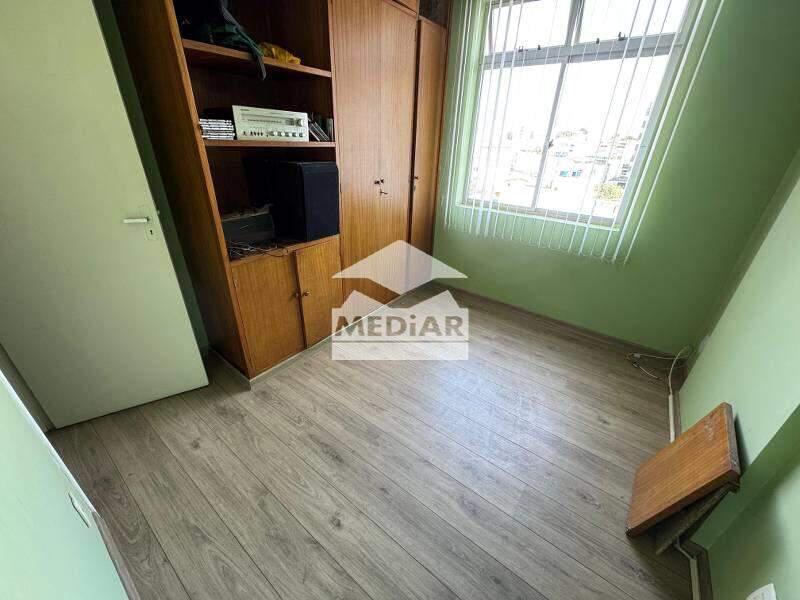 Apartamento, Sagrada Família, 2 Quartos, 1 Vaga