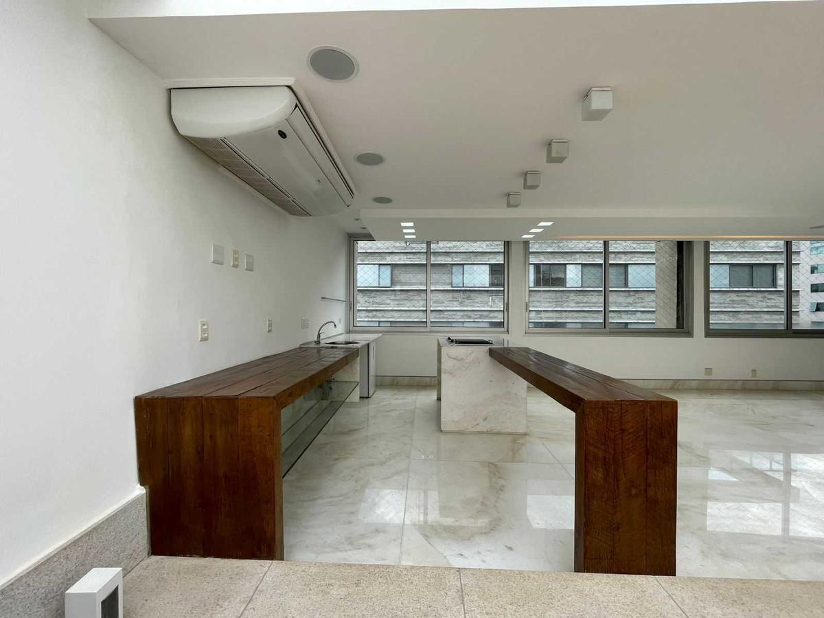 Cobertura, Savassi, 4 Quartos, 3 Vagas, 2 Suítes