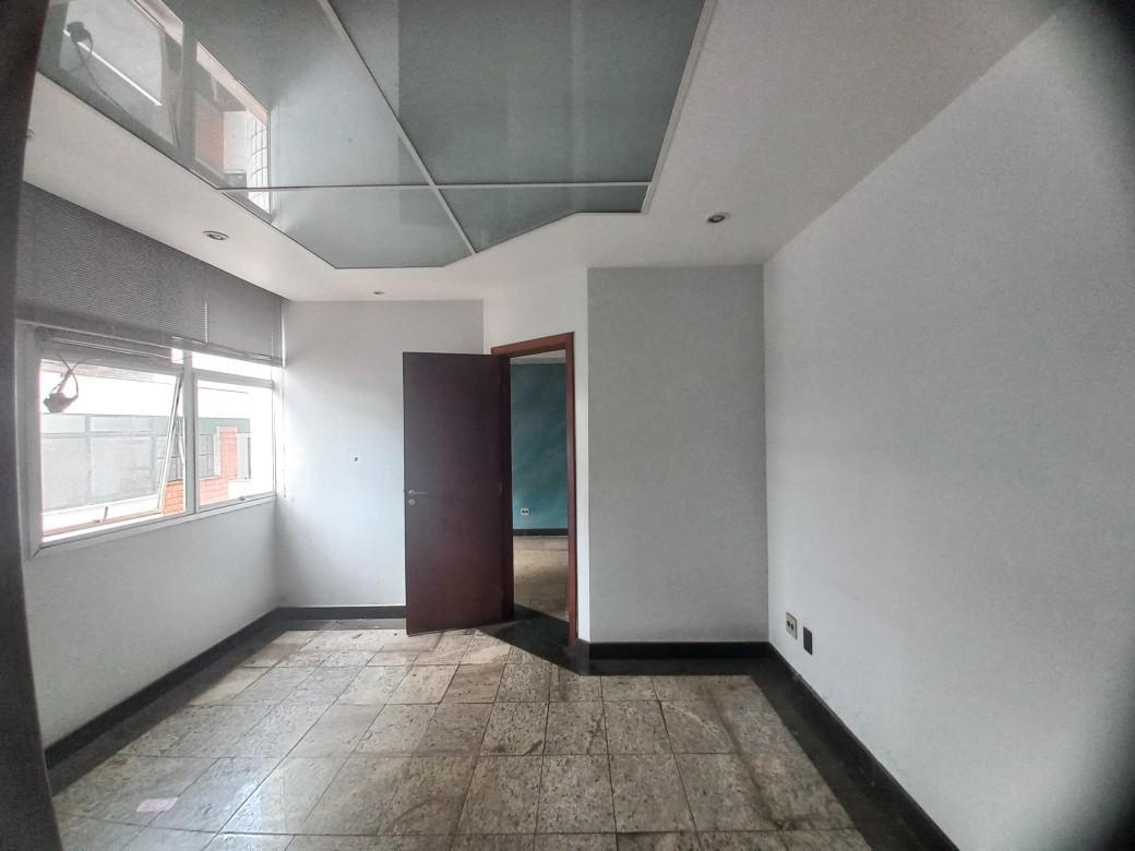 Sala, Savassi, 0 Quarto, 0 Vaga