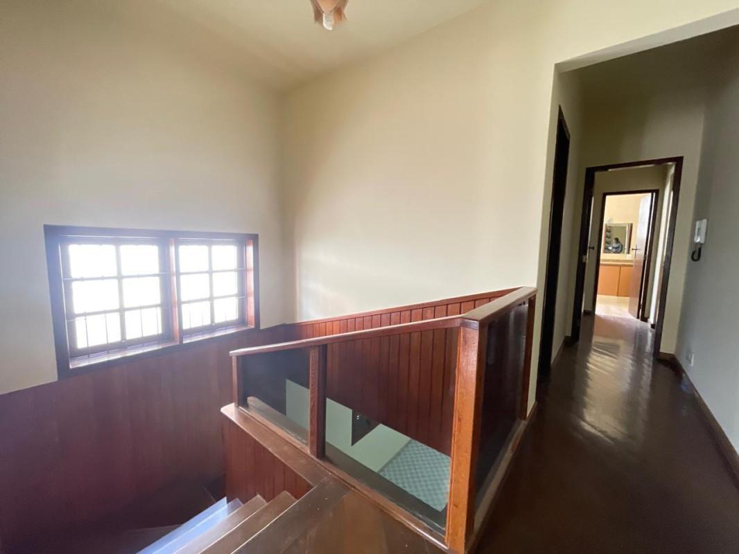 Casa, Sagrada Família, 4 Quartos, 6 Vagas, 1 Suíte