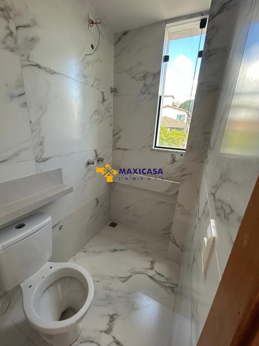 Casa, Santa Branca, 3 Quartos, 2 Vagas, 1 Suíte