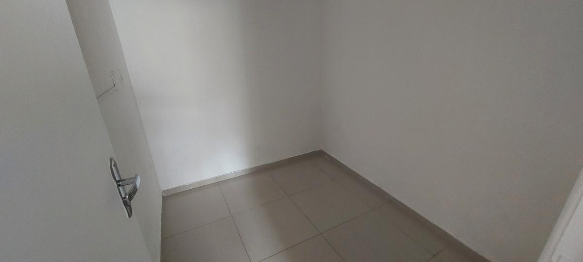 Casa Comercial, Prado, 1 Quarto, 0 Vaga