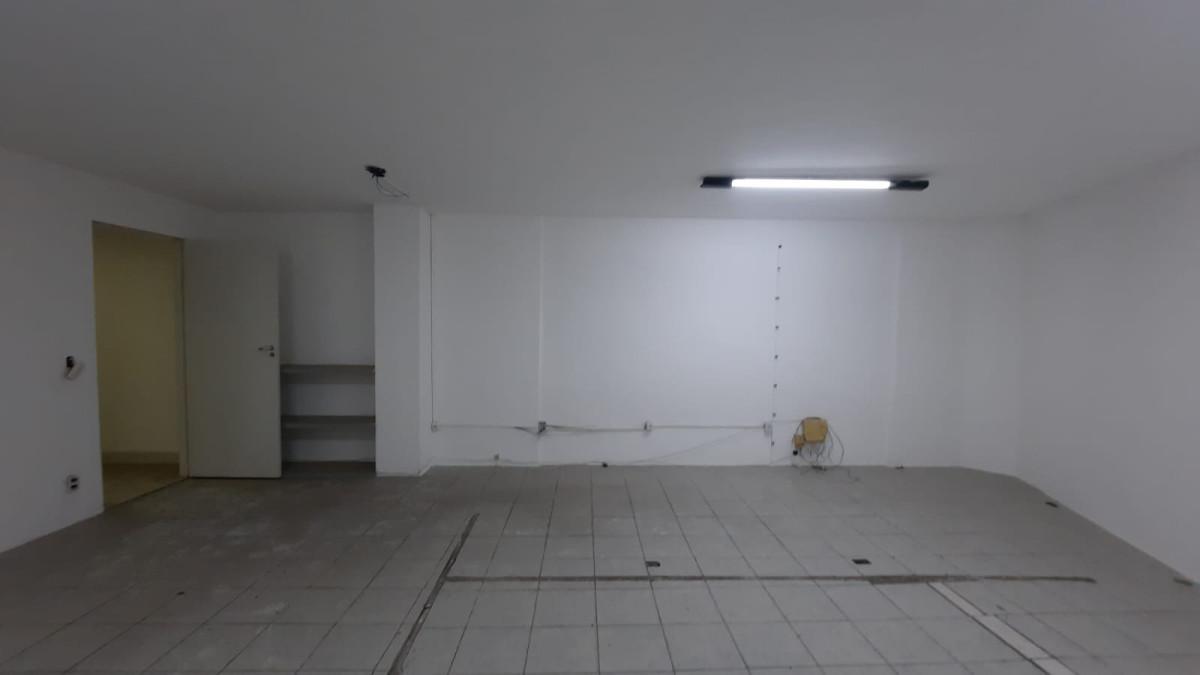 Andar, Centro, 0 Quarto, 0 Vaga