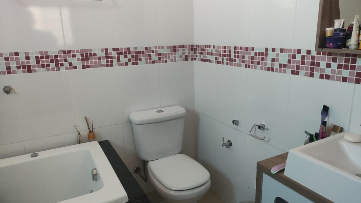 Casa, Lindéia, 5 Quartos, 6 Vagas, 1 Suíte