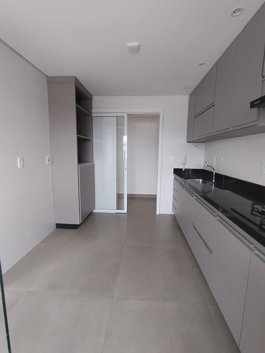 Apartamento, Centro, 3 Quartos, 2 Vagas, 1 Suíte
