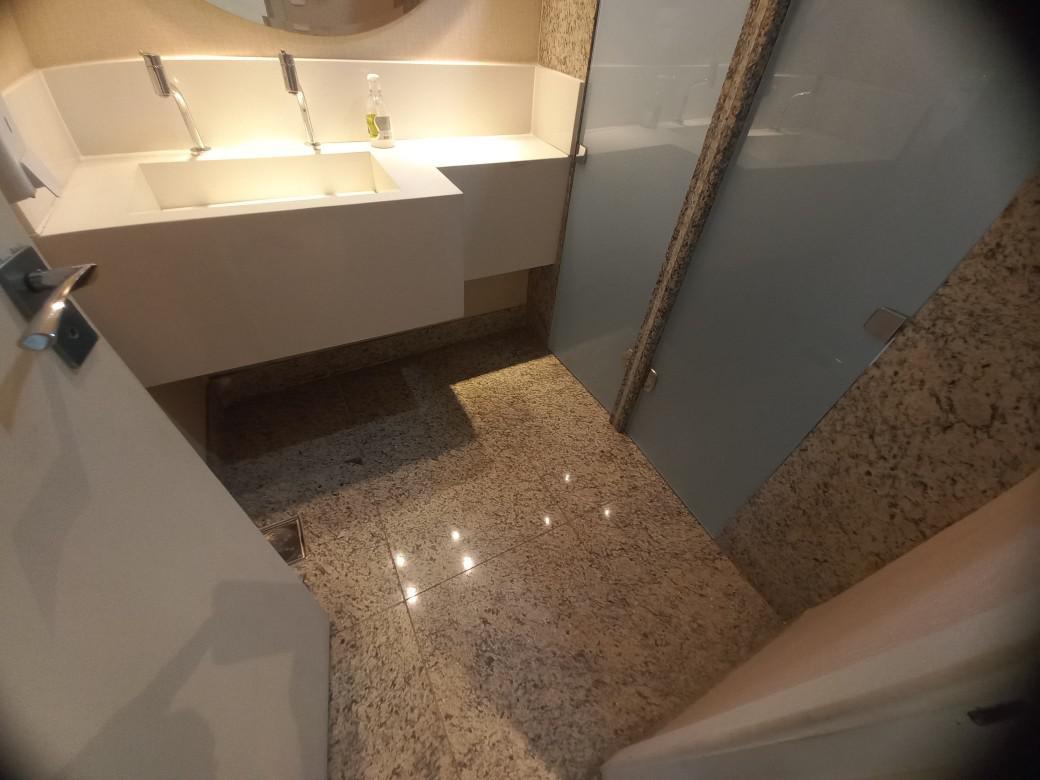 Sala, Savassi, 0 Quarto, 2 Vagas