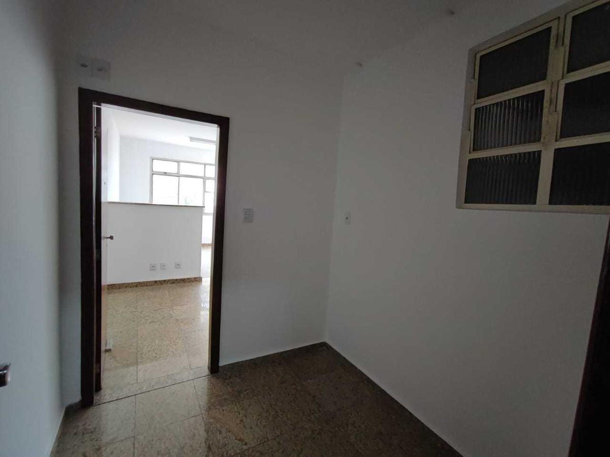Sala, Centro, 1 Quarto, 0 Vaga