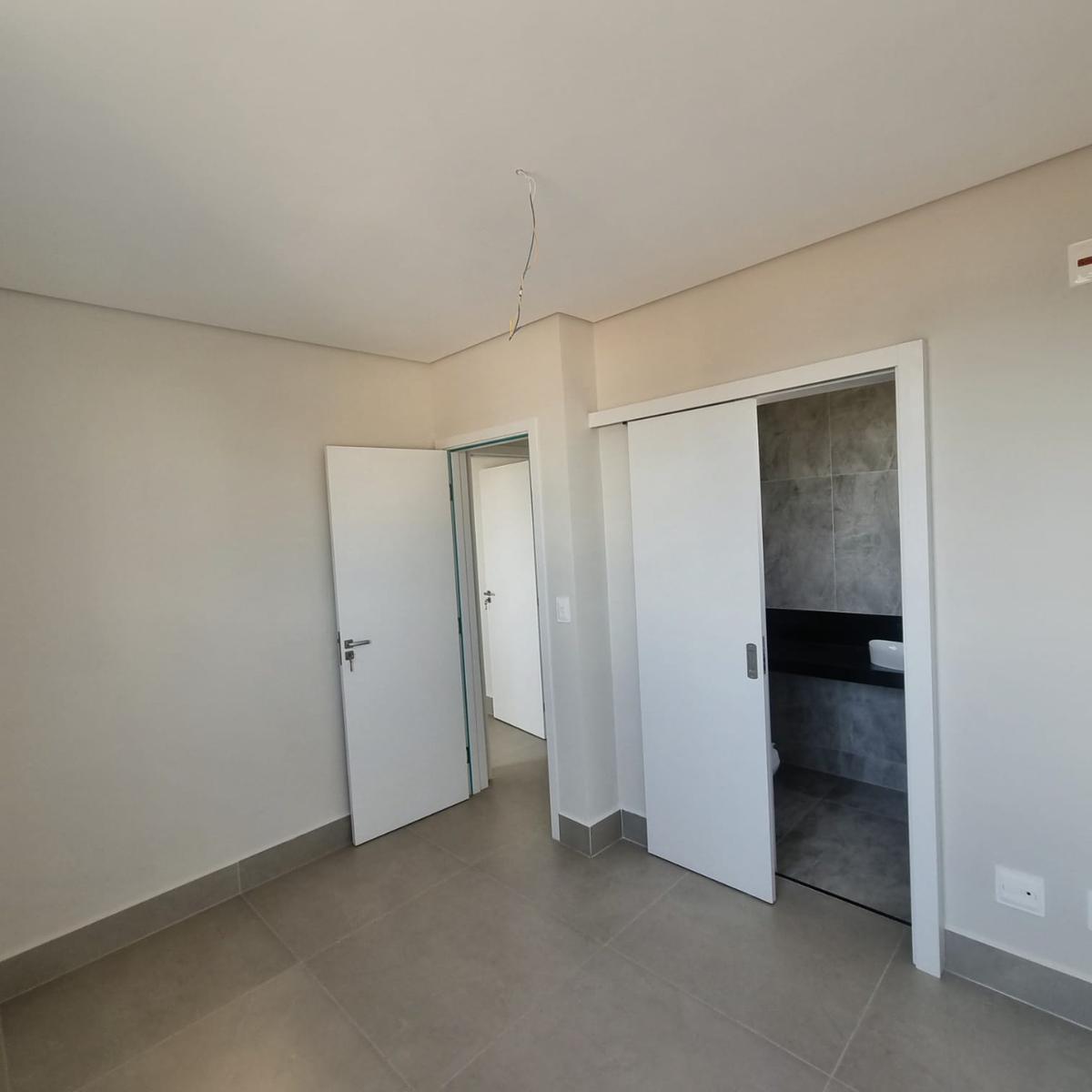 Cobertura, Planalto, 4 Quartos, 2 Vagas, 2 Suítes