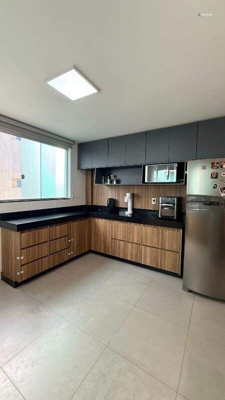 Cobertura, Novo Centro, 2 Quartos, 2 Vagas, 1 Suíte
