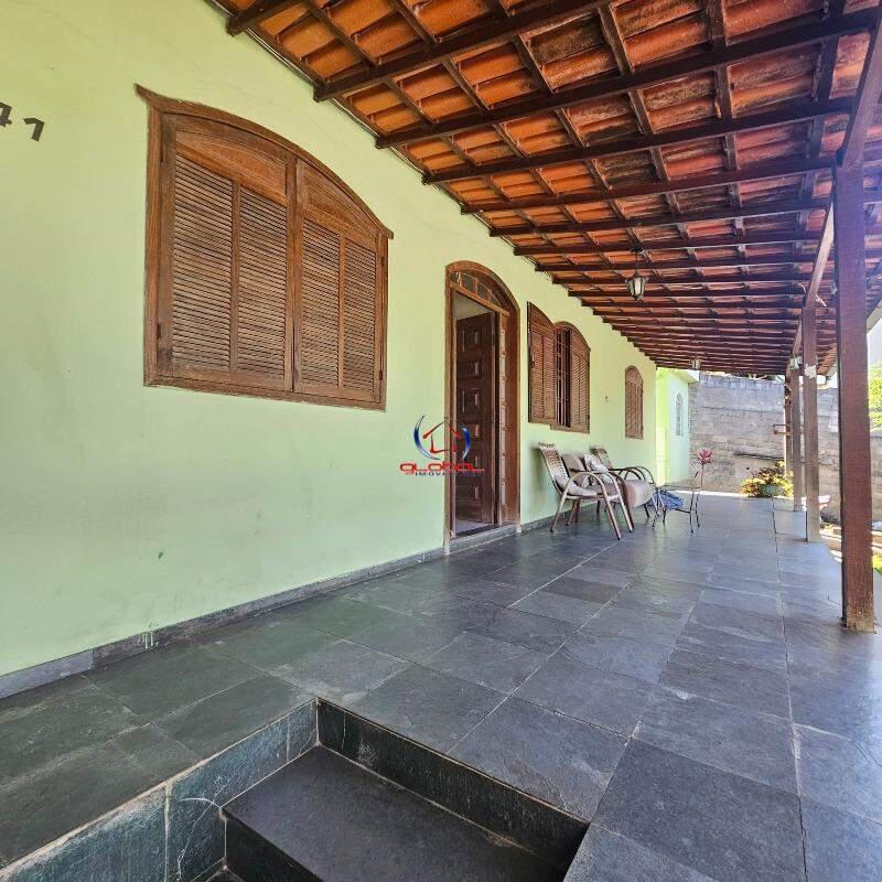 Casa, Braúnas, 4 Quartos, 7 Vagas, 1 Suíte