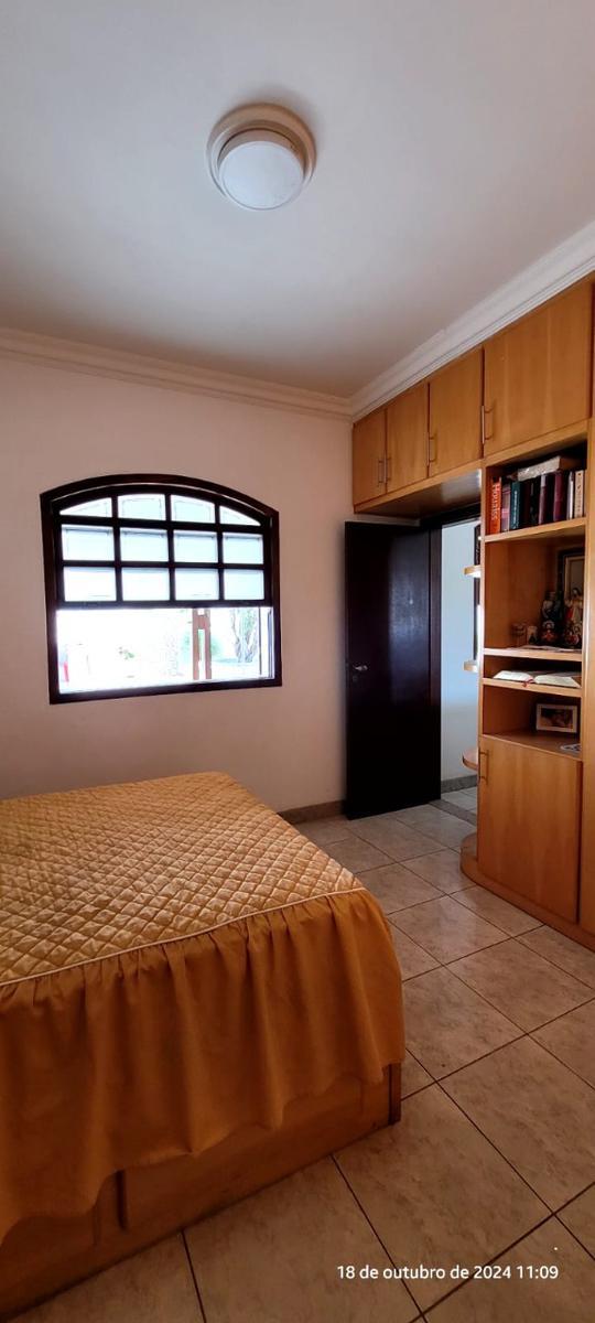 Casa, Santa Mônica, 5 Quartos, 1 Vaga, 1 Suíte
