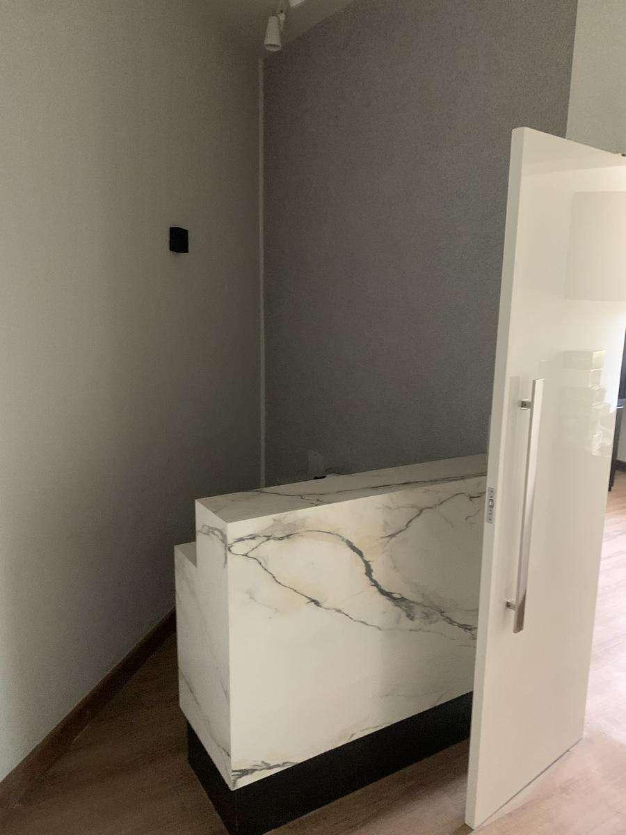 Sala, Lourdes, 0 Vaga
