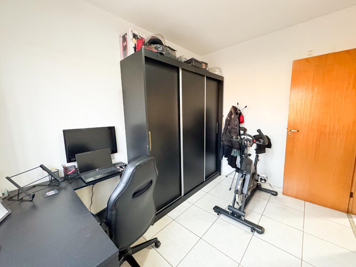 Apartamento, Parque Turistas, 2 Quartos, 1 Vaga