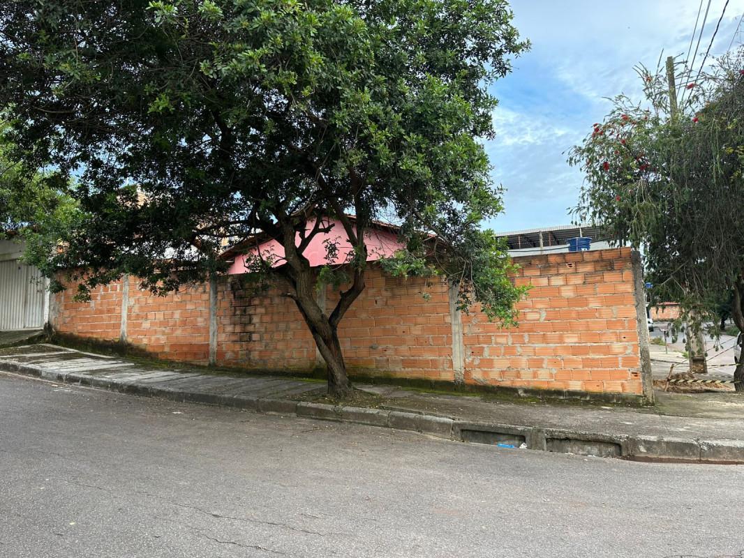 Casa, Vila Verde, 2 Quartos, 3 Vagas