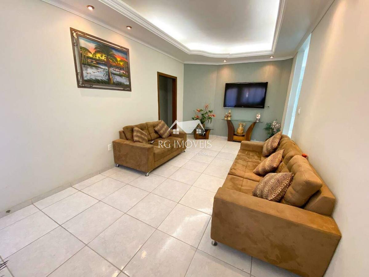 Casa, Mangueiras, 6 Quartos, 8 Vagas, 2 Suítes
