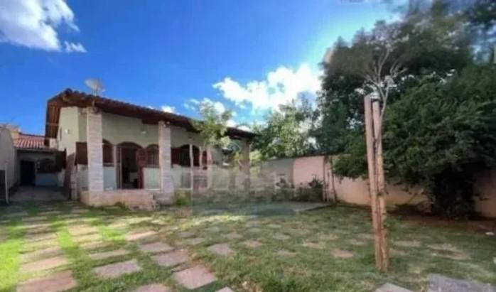 Casa, Dona Clara, 3 Quartos, 6 Vagas, 1 Suíte