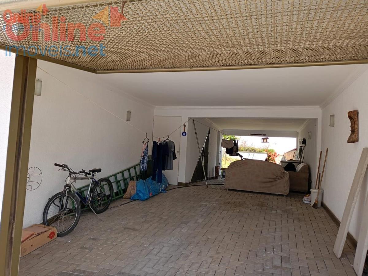 Casa, Dom Pedro I, 1 Quarto, 0 Vaga, 0 Suíte