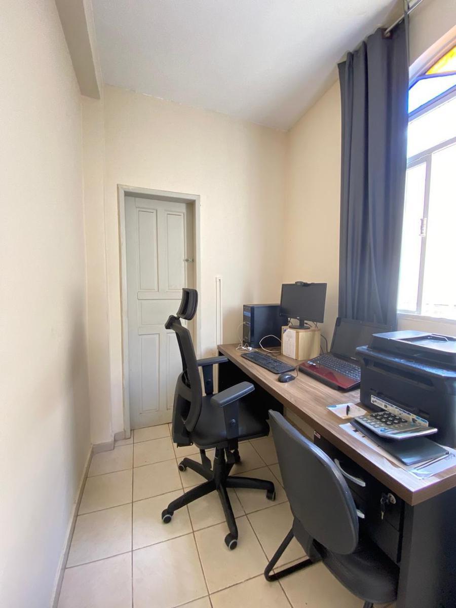 Casa, Horto, 4 Quartos, 7 Vagas, 2 Suítes